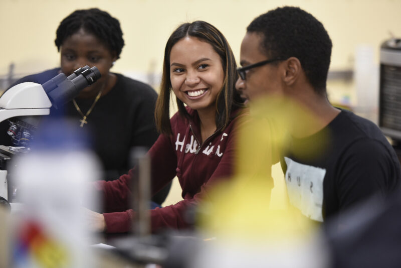 HU Students on campus