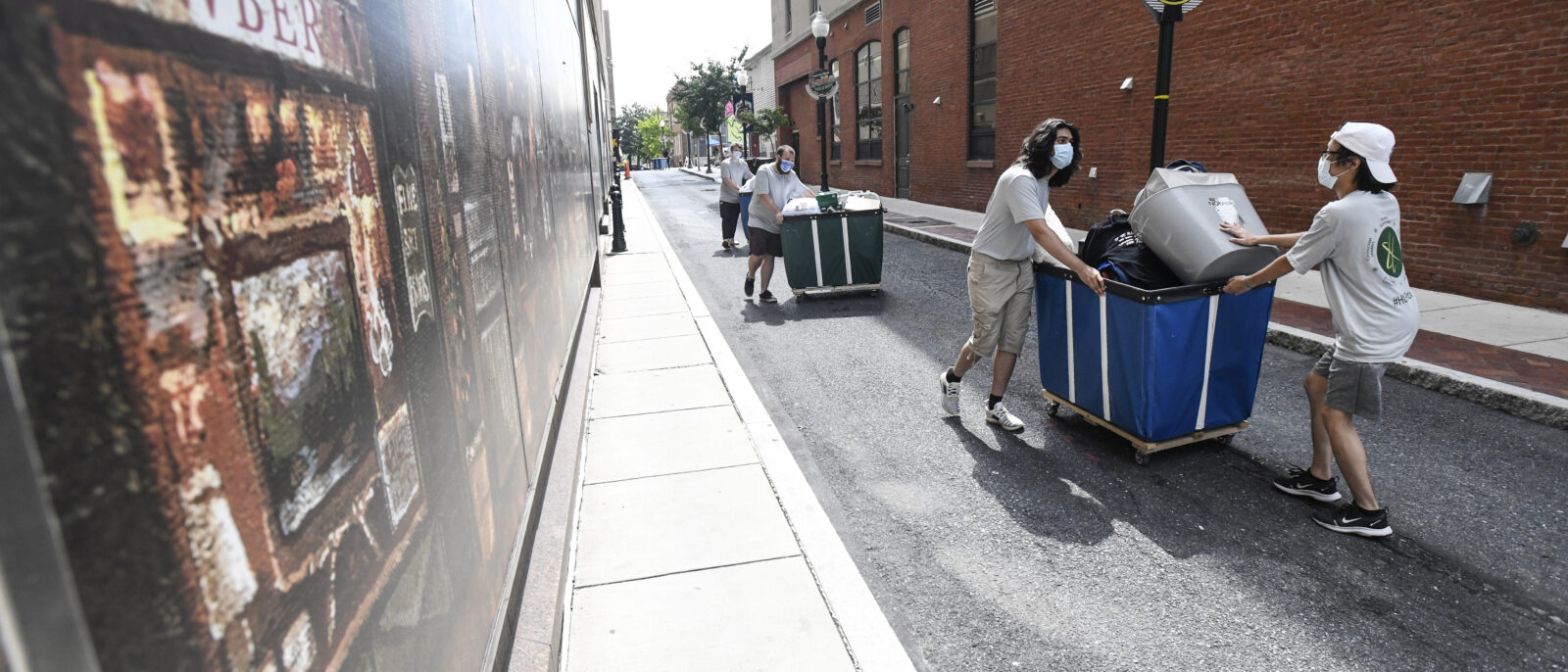 HU welcomes undergraduates back to campus