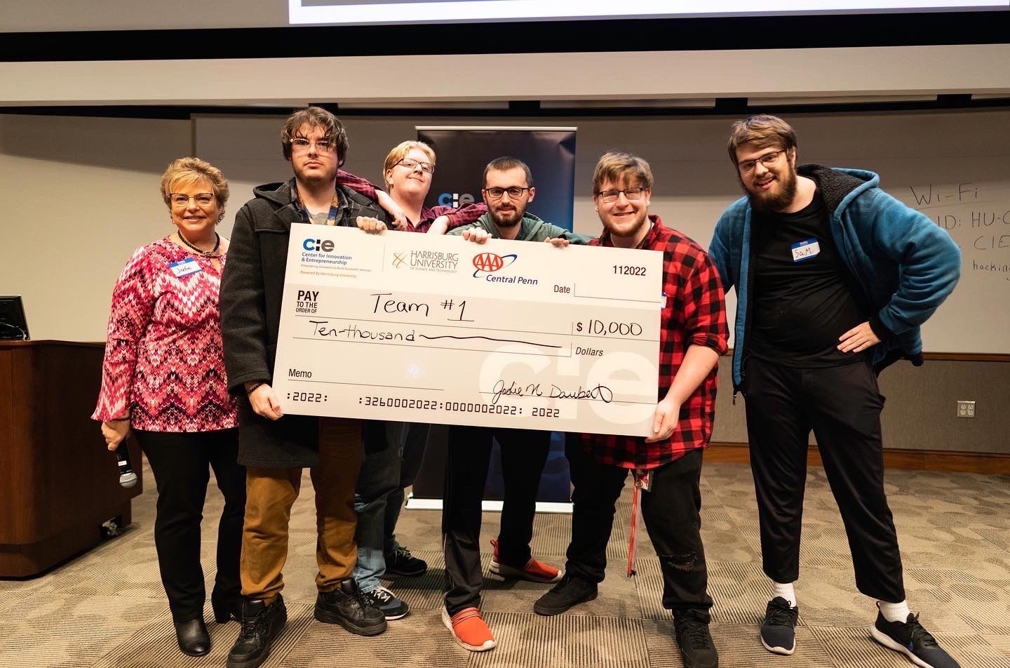 Hacking 4 Design 1st place