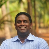  Naveen  Allu