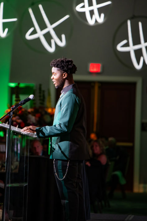 Abd’Malik Hakeem-Olowu giving a presentation