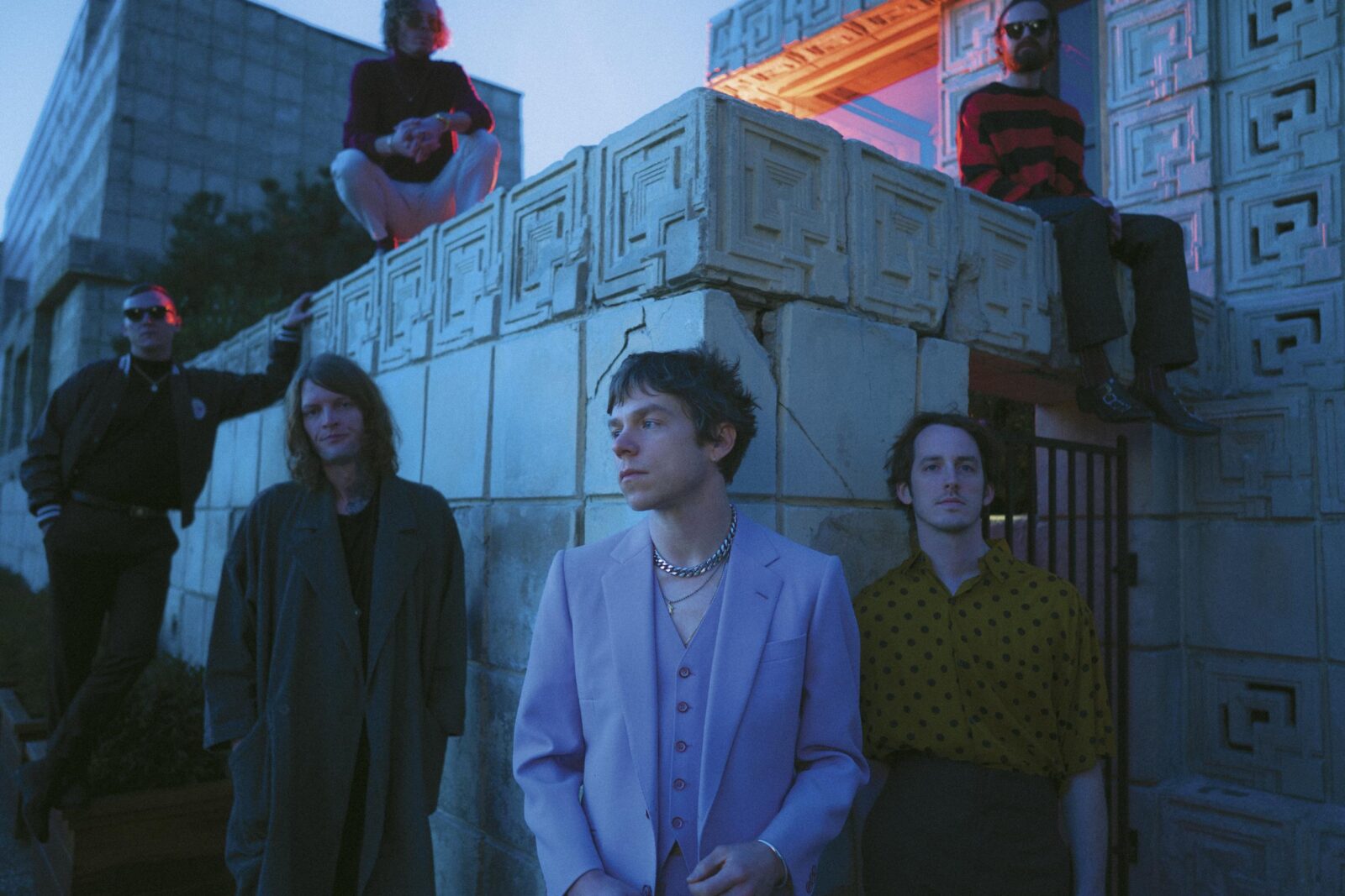 Cage the Elephant