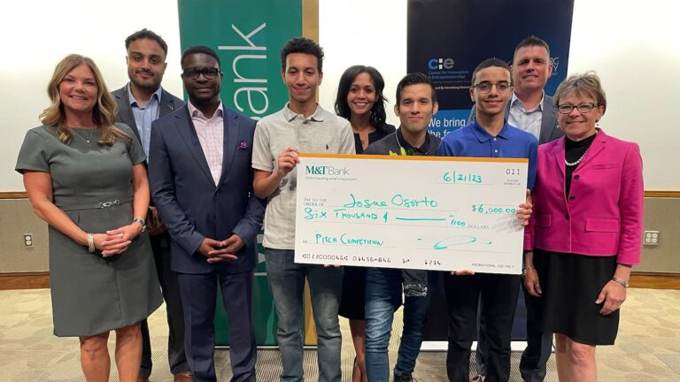 Local Entrepreneurs receive honors after pitch competition