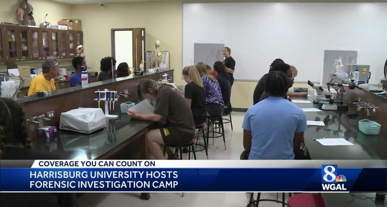<strong>High school students learn crime scene investigation</strong>