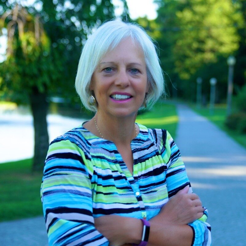  R. Lynn  Burkholder